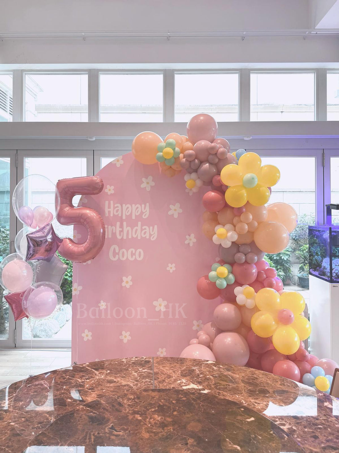 WM-RapunzelStyle-Foamboard-balloon_Garland-SetUp